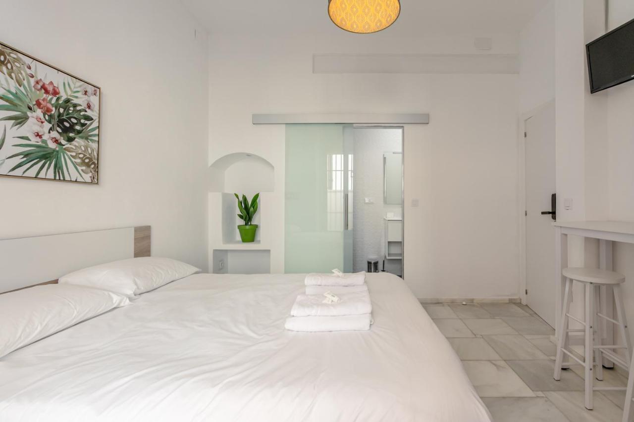 Alameda Corner Homestay *